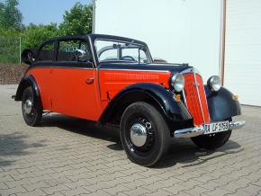 Oldtimer DKW F8 Cabrio Limousine koralle 1